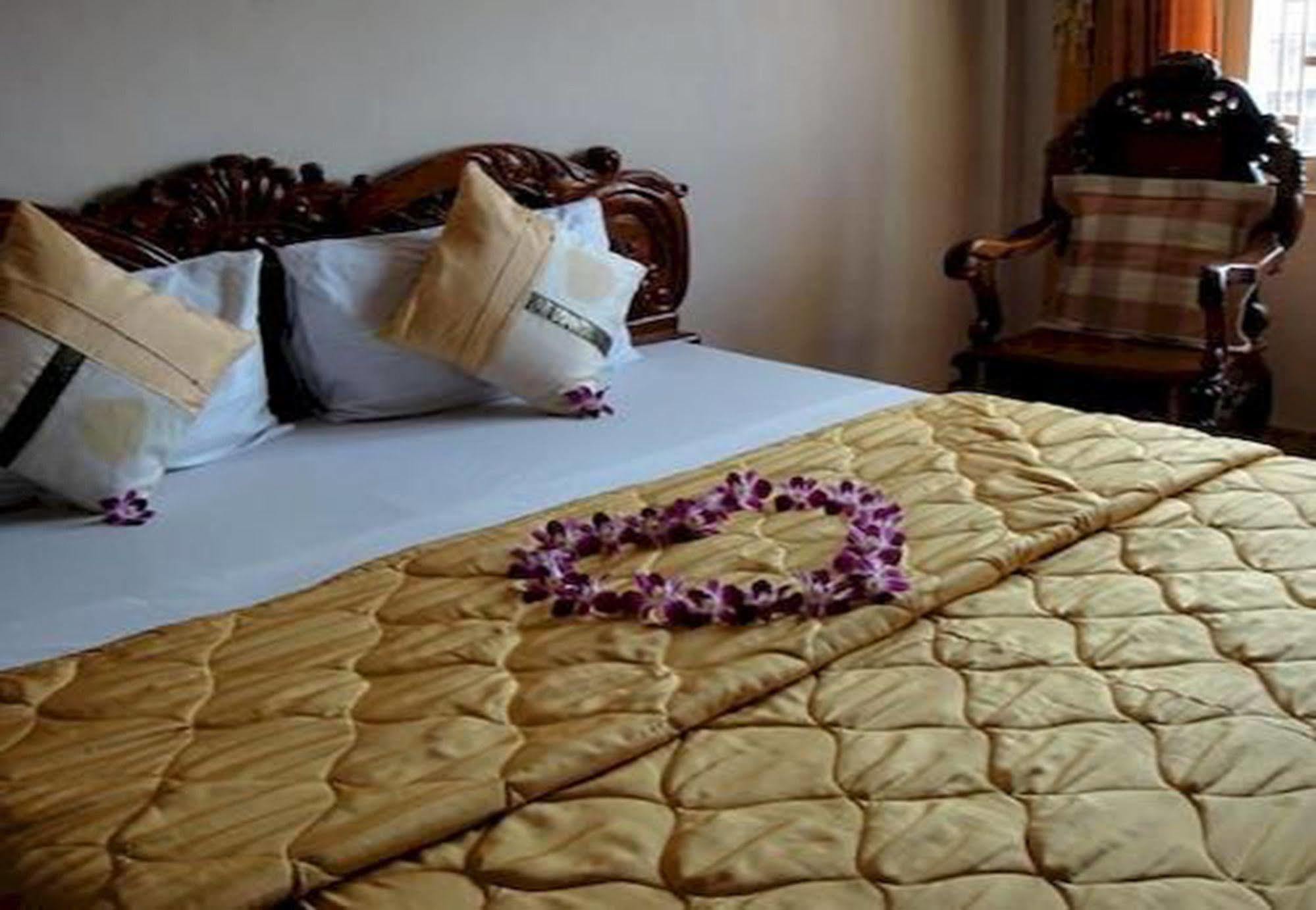 Asia Hotel Battambang Eksteriør billede
